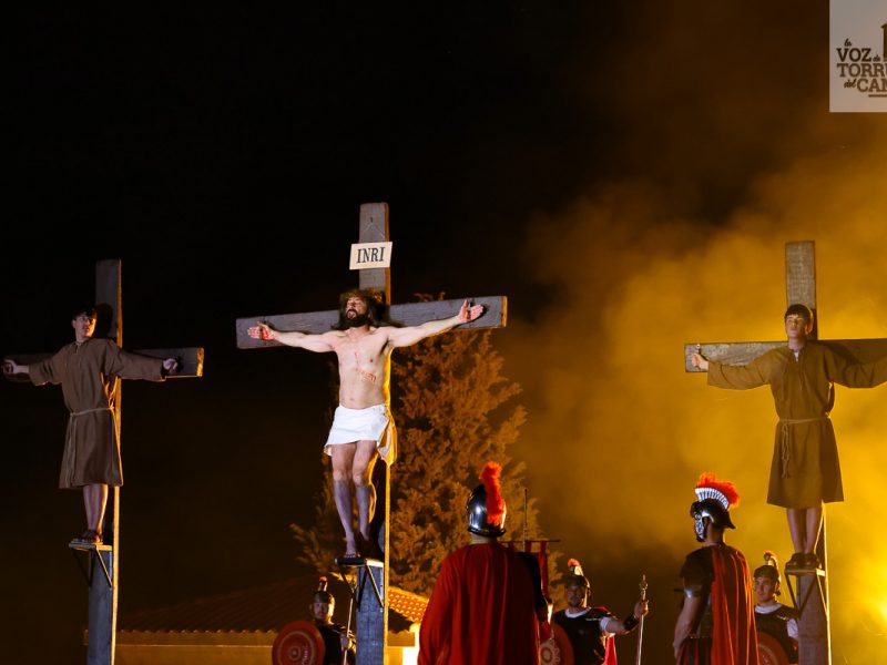 crucifixion (4)