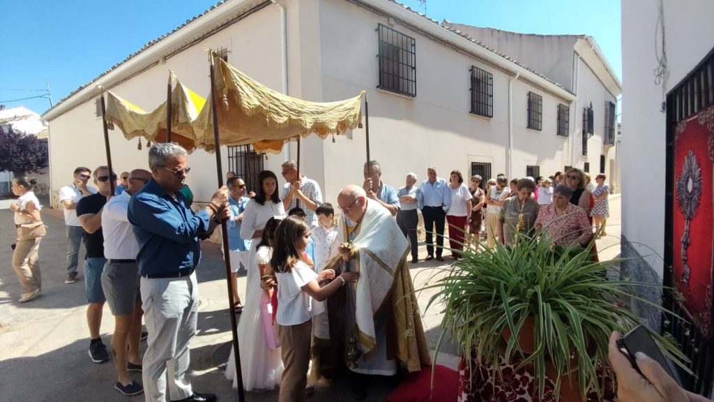 El Corpus Christi Llena De Fe, Flores Y Tradición Las Calles De ...