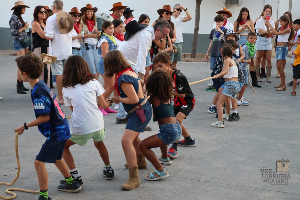Torrubia revive el espíritu del Lejano Oeste con una tarde de juegos, música y ambiente festivo 6 7P1A0114