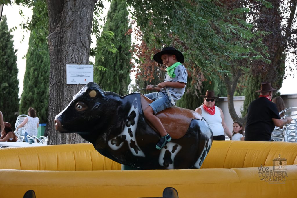 Torrubia revive el espíritu del Lejano Oeste con una tarde de juegos, música y ambiente festivo 18 7P1A0186