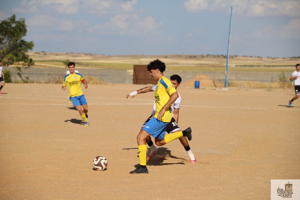 C.F. Torrubia cae por la mínima ante el C.D. Triana Tresjuncos en un nuevo amistoso 6 futbol 11 1