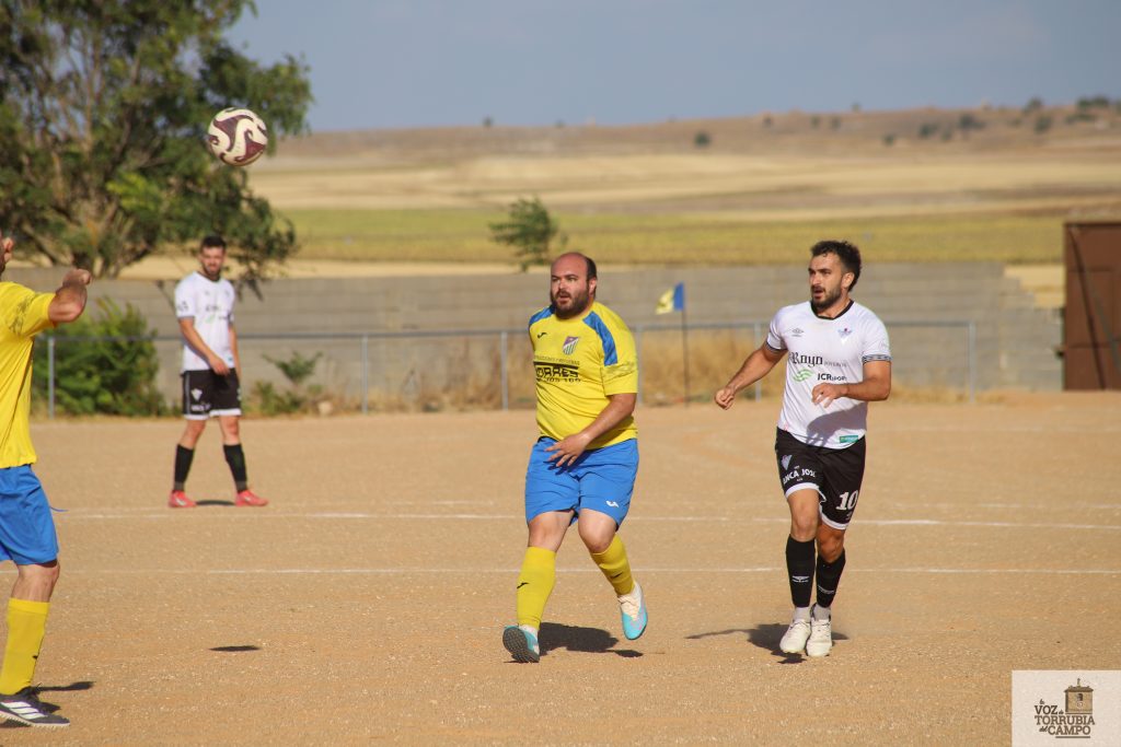 C.F. Torrubia cae por la mínima ante el C.D. Triana Tresjuncos en un nuevo amistoso 7 futbol 13 1
