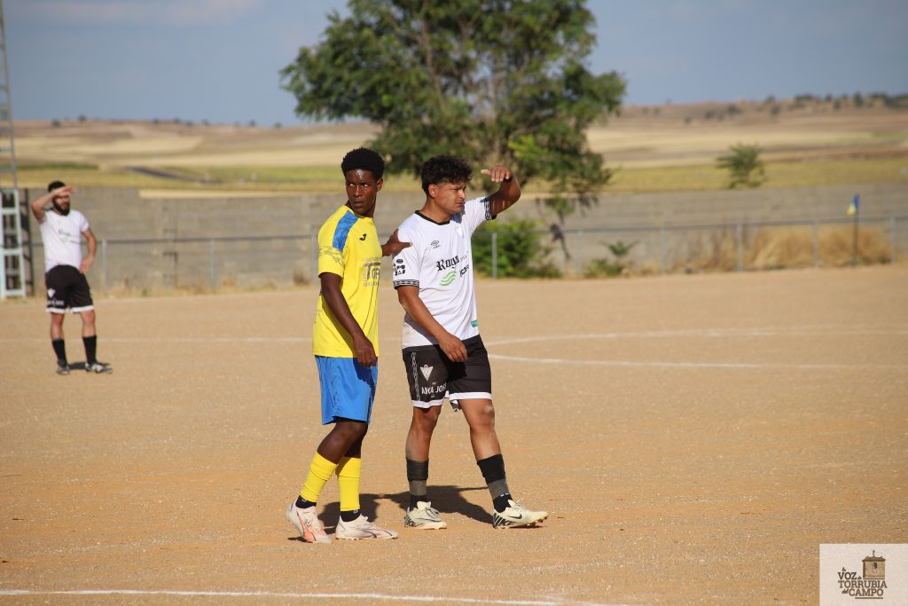 C.F. Torrubia cae por la mínima ante el C.D. Triana Tresjuncos en un nuevo amistoso 9 futbol 17 1