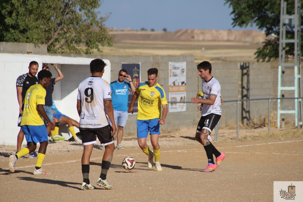 C.F. Torrubia cae por la mínima ante el C.D. Triana Tresjuncos en un nuevo amistoso 15 futbol 29