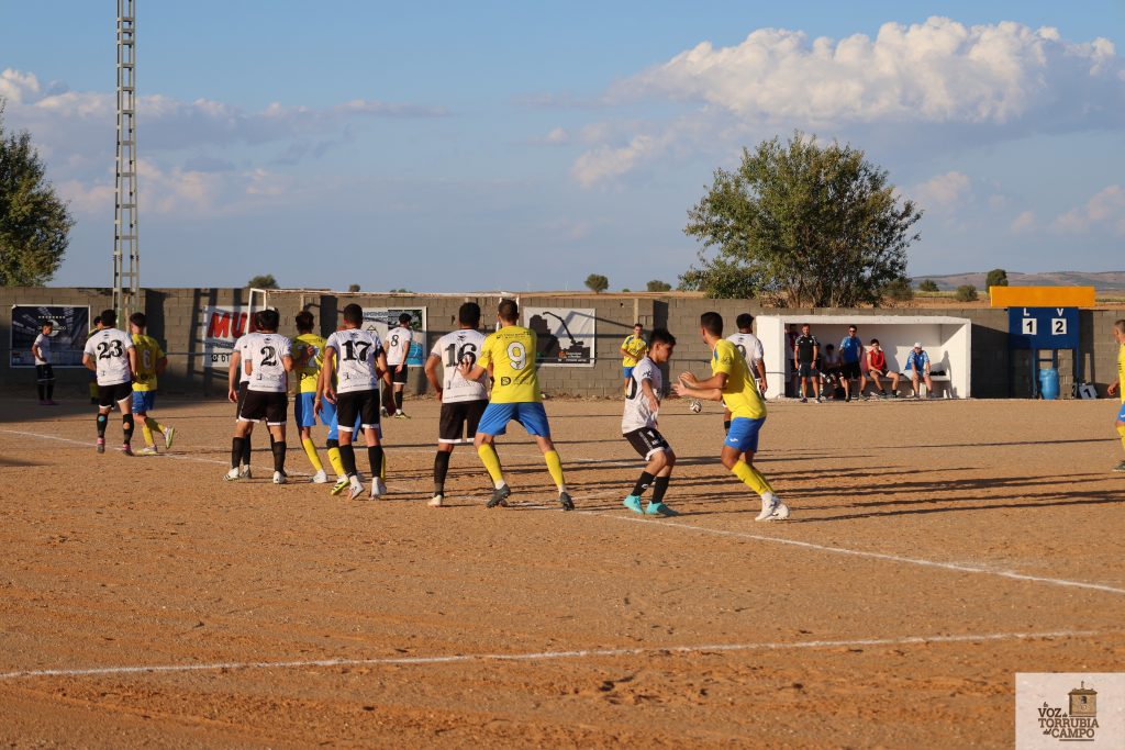 C.F. Torrubia cae por la mínima ante el C.D. Triana Tresjuncos en un nuevo amistoso 3 futbol 5 1