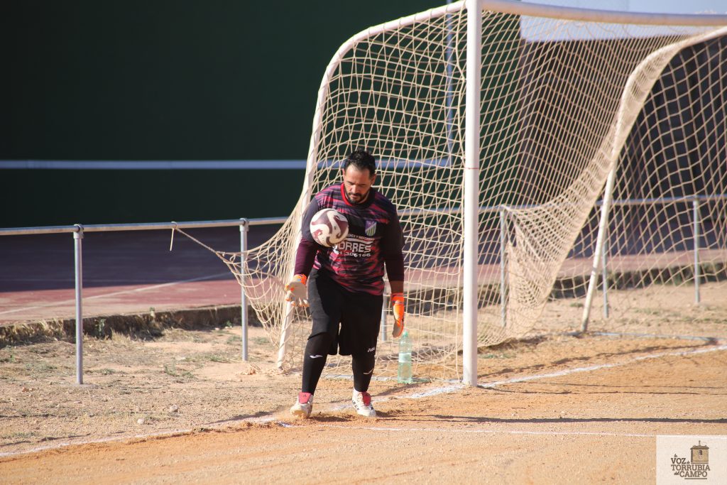 C.F. Torrubia cae por la mínima ante el C.D. Triana Tresjuncos en un nuevo amistoso 5 futbol 9 1